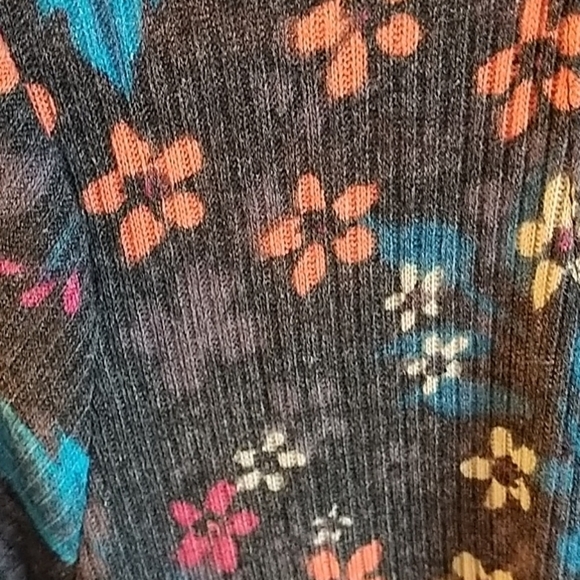 LuLaRoe Sarah Ribbed Flower Open Cardigan Duster M - Picture 2 of 8
